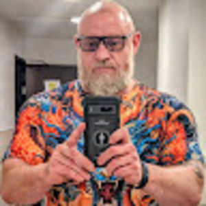 Meet your Posher, Derek